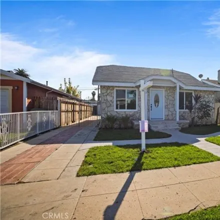 Image 4 - 1620 West 51st Place, Los Angeles, CA 90062, USA - House for sale