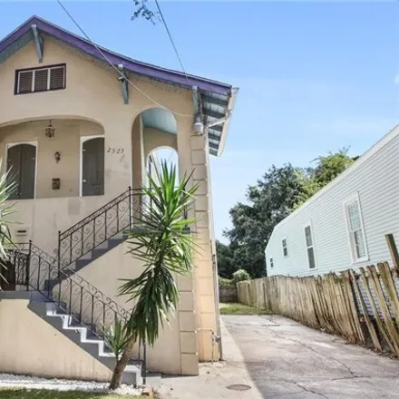 Buy this 2 bed house on 2527 Banks Street in New Orleans, LA 70119