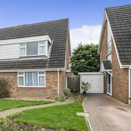 Buy this 3 bed duplex on Lincroft in Oakley, MK43 7SS