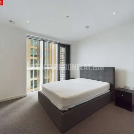 Image 2 - Tapestry Way, London, E1 2EE, United Kingdom - Apartment for rent
