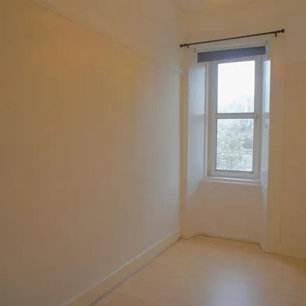 Image 7 - Lidl, Castle Street, Dumbarton, G82 1QS, United Kingdom - Apartment for rent