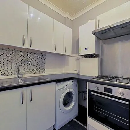 Image 1 - Budhill Avenue, Glasgow, G32 0PJ, United Kingdom - Apartment for rent