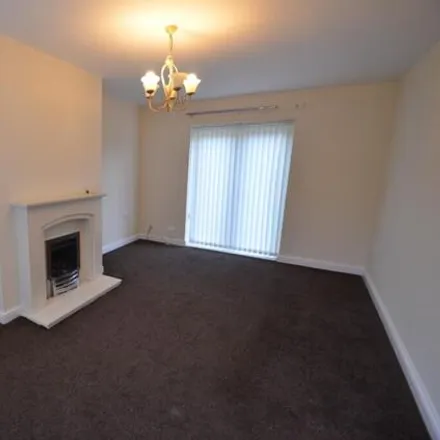 Image 3 - Saint Mary's Drive, Northop Hall, CH7 6JF, United Kingdom - Townhouse for rent