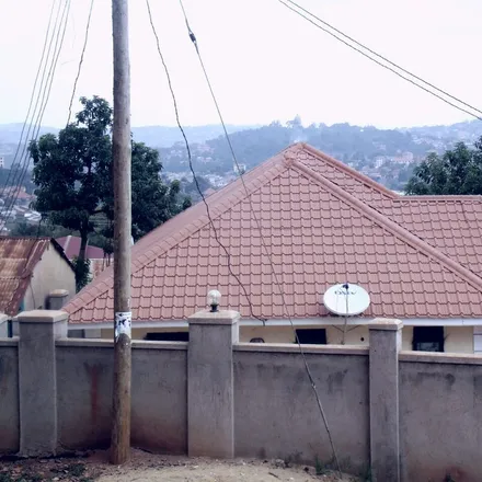 Rent this 1 bed house on Kampala in Nsimbiziwoome, UG