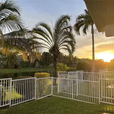 Image 4 - 12390 Northwest 53rd Street, Coral Springs, FL 33076, USA - House for sale