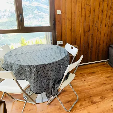 Rent this studio apartment on Pra Loup in D 109, 04400 Uvernet-Fours