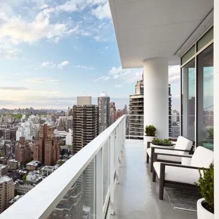 Image 3 - 200 East 59th Street, New York, NY 10022, USA - Condo for sale