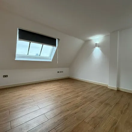 Image 7 - Travelodge, North Road, London, TW8 0BD, United Kingdom - Apartment for rent