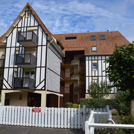 Rent this 2 bed apartment on 8 Boulevard des Belges in 14510 Houlgate, France