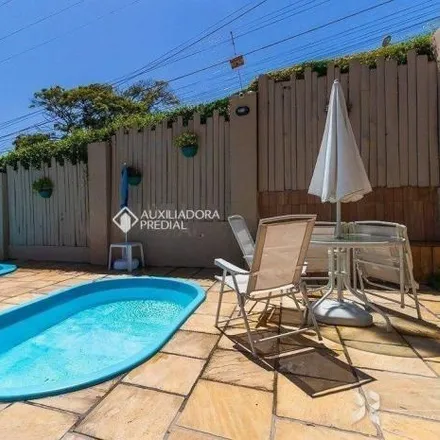 Image 1 - Rua Humberto de Campos, Santo Antônio, Porto Alegre - RS, 90660, Brazil - House for sale