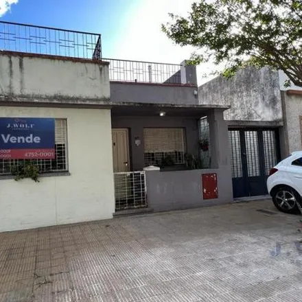 Buy this 2 bed house on 55 - José Hernández 2660 in Villa Parque San Lorenzo, San Andrés