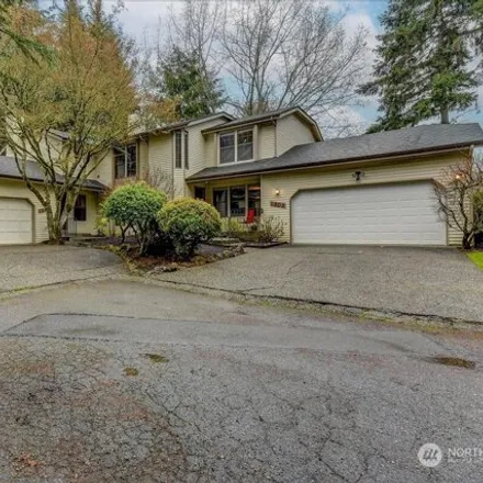 Buy this studio house on 1402 140th Place Northeast in Bellevue, WA 98007
