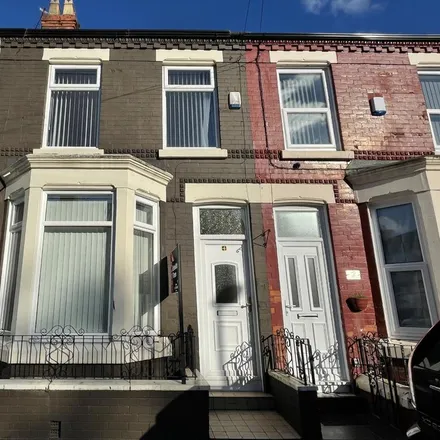 Rent this 3 bed townhouse on Elstree Road in Liverpool, L6 8NY