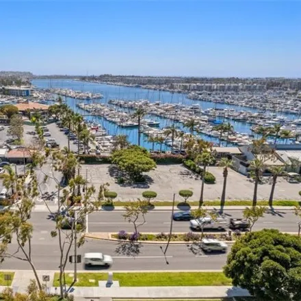 Buy this 3 bed condo on Oakwood At Marina Pointe in 13603 Marina Pointe Drive, Los Angeles County