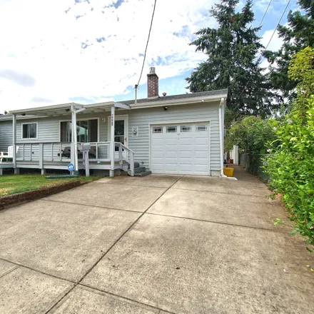 Buy this 3 bed house on 8802 Northeast Everett Street in Portland, OR 97220