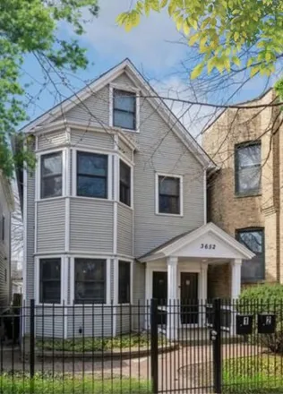 Buy this 5 bed house on 3652 North Marshfield Avenue in Chicago, IL 60613