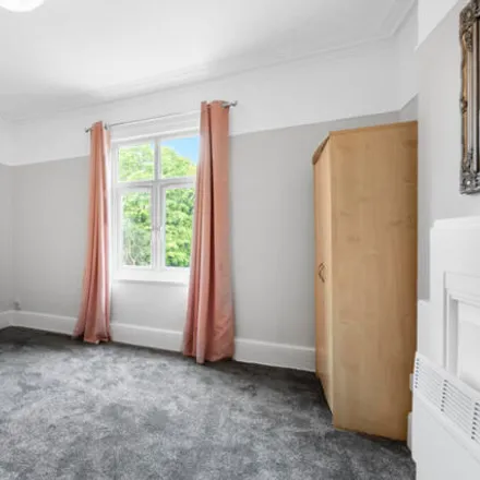 Image 2 - Fairfield South, London, KT1 2UL, United Kingdom - Apartment for rent