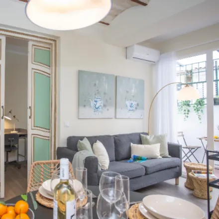 Rent this 3 bed apartment on Carrer del Consolat de Mar in 46006 Valencia, Spain