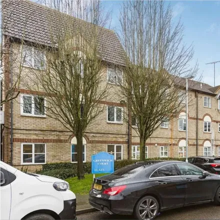Rent this 1 bed apartment on Parkside in Waltham Cross, EN8 7TJ