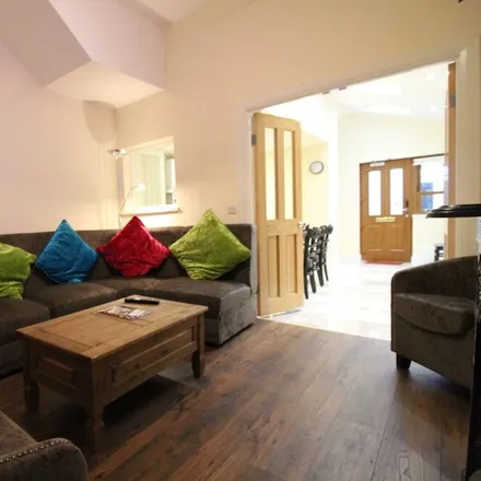 Rent this 5 bed townhouse on Belfast in Antrim, Northern Ireland