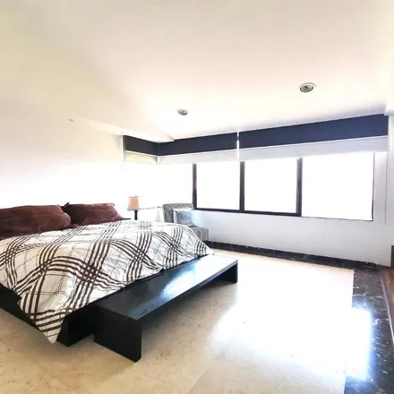 Buy this studio house on Calle Acueducto de Morelia in 53270 Los Remedios, MEX