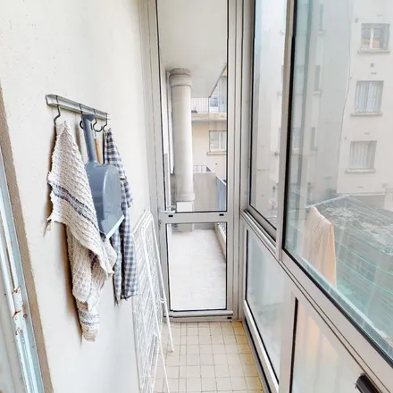 Image 6 - 2 Avenue Albert 1er de Belgique, 38000 Grenoble, France - Apartment for rent