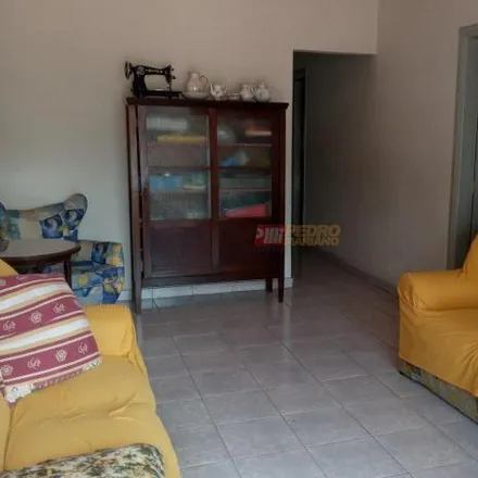 Buy this 3 bed house on Rua Martini 292 in Rudge Ramos, São Bernardo do Campo - SP