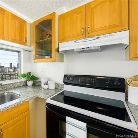 Image 5 - Makiki Towers, 1617 Keeaumoku Street, Honolulu, HI 96822, USA - Condo for sale