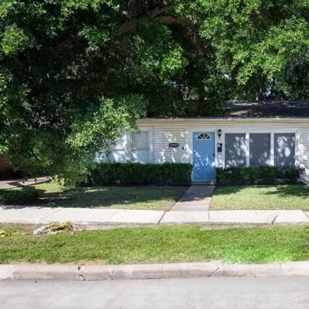 Rent this 3 bed house on 5810 Community Drive in West University Place, TX 77005
