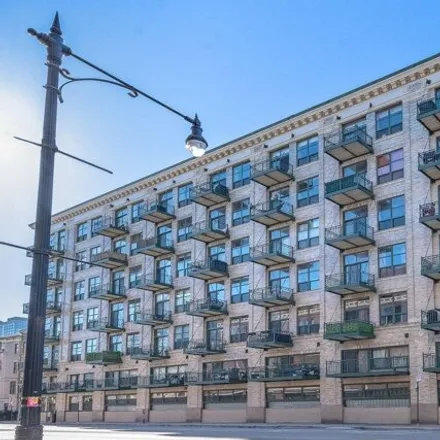 Buy this 1 bed condo on 1801 South Michigan Avenue in Chicago, IL 60616