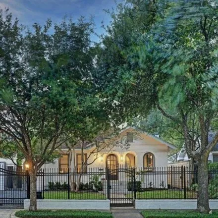 Buy this 3 bed house on 1823 Bissonnet Street in Houston, TX 77401