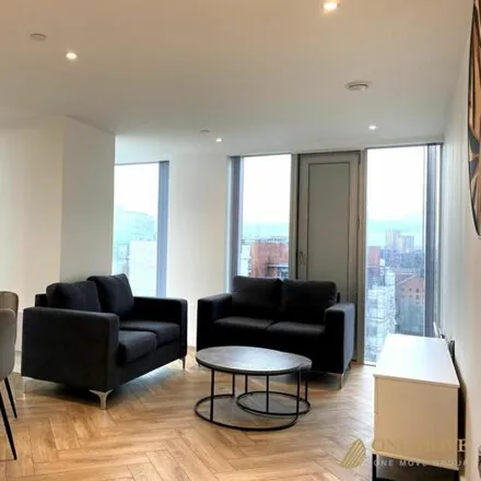 Image 3 - Elizabeth Tower, Chester Road, Manchester, M15 4AF, United Kingdom - Apartment for sale