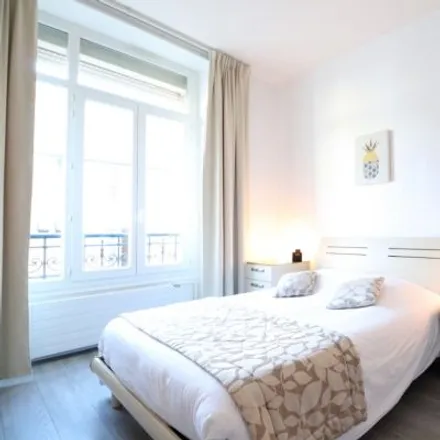 Rent this studio apartment on 20 Avenue Notre-Dame in 06000 Nice, France