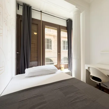 Rent this 7 bed room on Carrer de les Jonqueres in 4, 08003 Barcelona