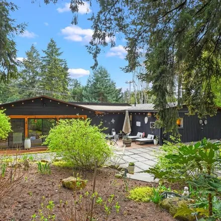 Buy this 5 bed house on 18225 Southwest 65th Avenue in Jean, Lake Oswego