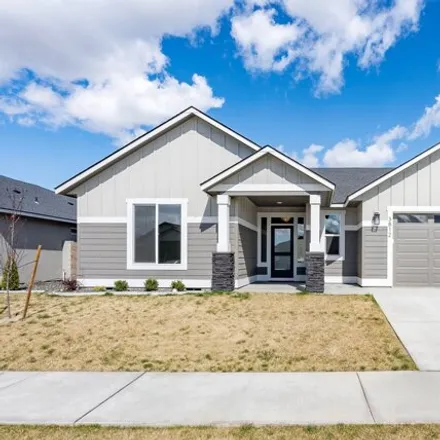 Buy this 3 bed house on 4442 Corvina Street in Richland, WA 99352
