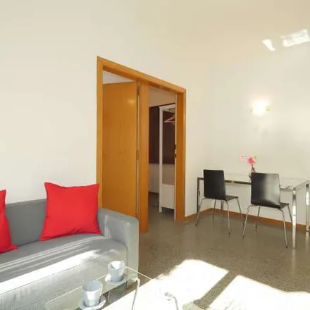 Image 2 - Carrer de la Riera Blanca, 08903 l'Hospitalet de Llobregat, Spain - Apartment for rent