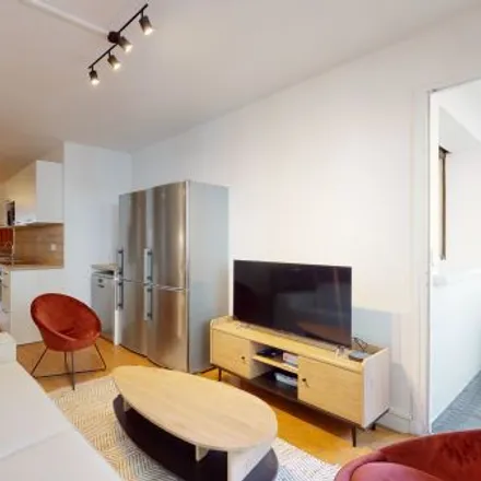 Rent this 3 bed room on 146 bis Avenue Félix Faure in 69003 Lyon, France
