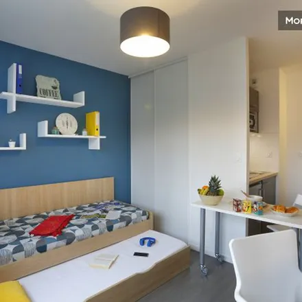 Image 4 - 4 Rue d'Alsace, 35000 Rennes, France - Apartment for rent