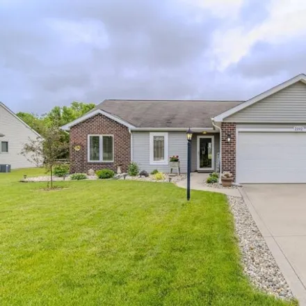 Buy this 3 bed house on 2192 Heather Ct in Warsaw, Indiana