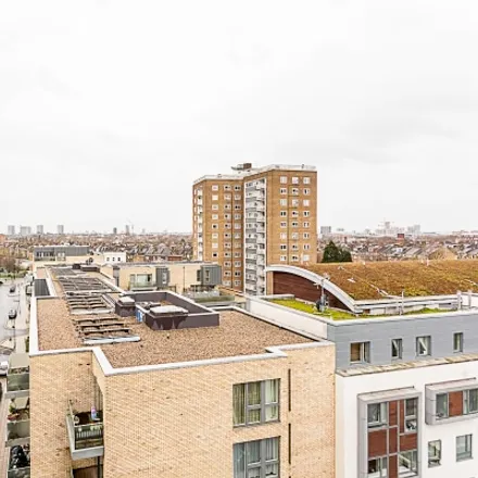 Image 4 - George House, Rupert Road, London, NW6 5EJ, United Kingdom - Apartment for rent