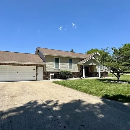 Buy this 4 bed house on 54 Harmony Court in Fort Madison, IA 52627