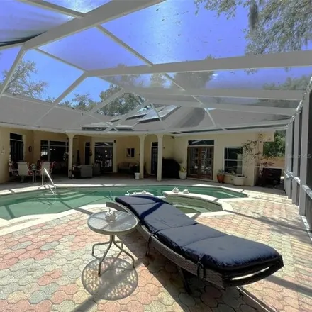 Image 2 - 11853 North Riverhills Drive, Andrews, Temple Terrace, FL 33617, USA - House for sale