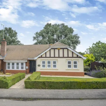 Rent this 5 bed house on Belfry Lane in Collingtree, NN4 0PB