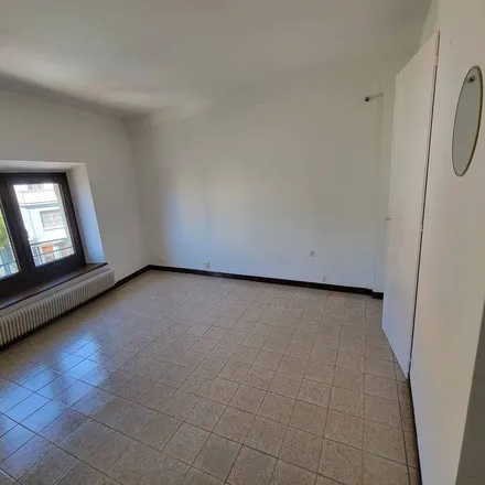 Rent this 3 bed apartment on 12 Rue de l'Hôtel de Ville in 25200 Montbéliard, France