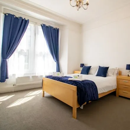 Image 5 - 74-76 Sandringham Road, Newcastle upon Tyne, NE3 1QB, United Kingdom - Apartment for rent