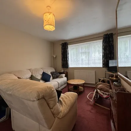 Image 5 - Massey Close, Oxford, OX3 7NE, United Kingdom - Apartment for rent