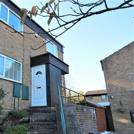 Rent this 2 bed apartment on Park Avenue in Chapeltown, S35 1WH