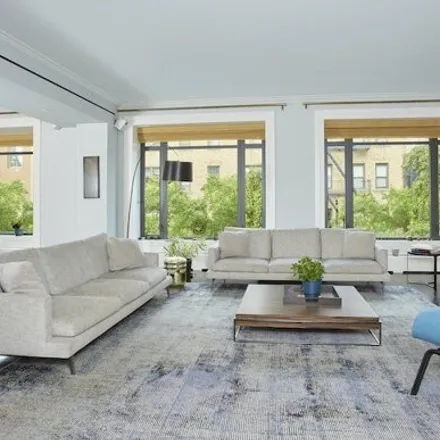 Image 3 - 180 East 93rd Street, New York, NY 10128, USA - Condo for sale