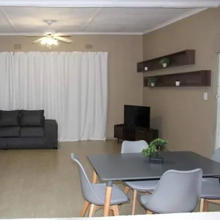 Image 2 - Krugersdorp, West Rand District Municipality, South Africa - Apartment for rent